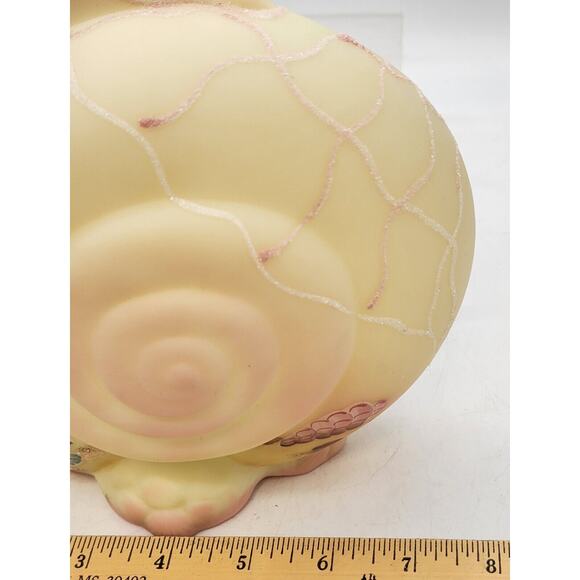 FENTON ART GLASS -Frank Fenton Memorial Vase – 2006 – Burmese w/Sea Horses - Picture 8 of 9